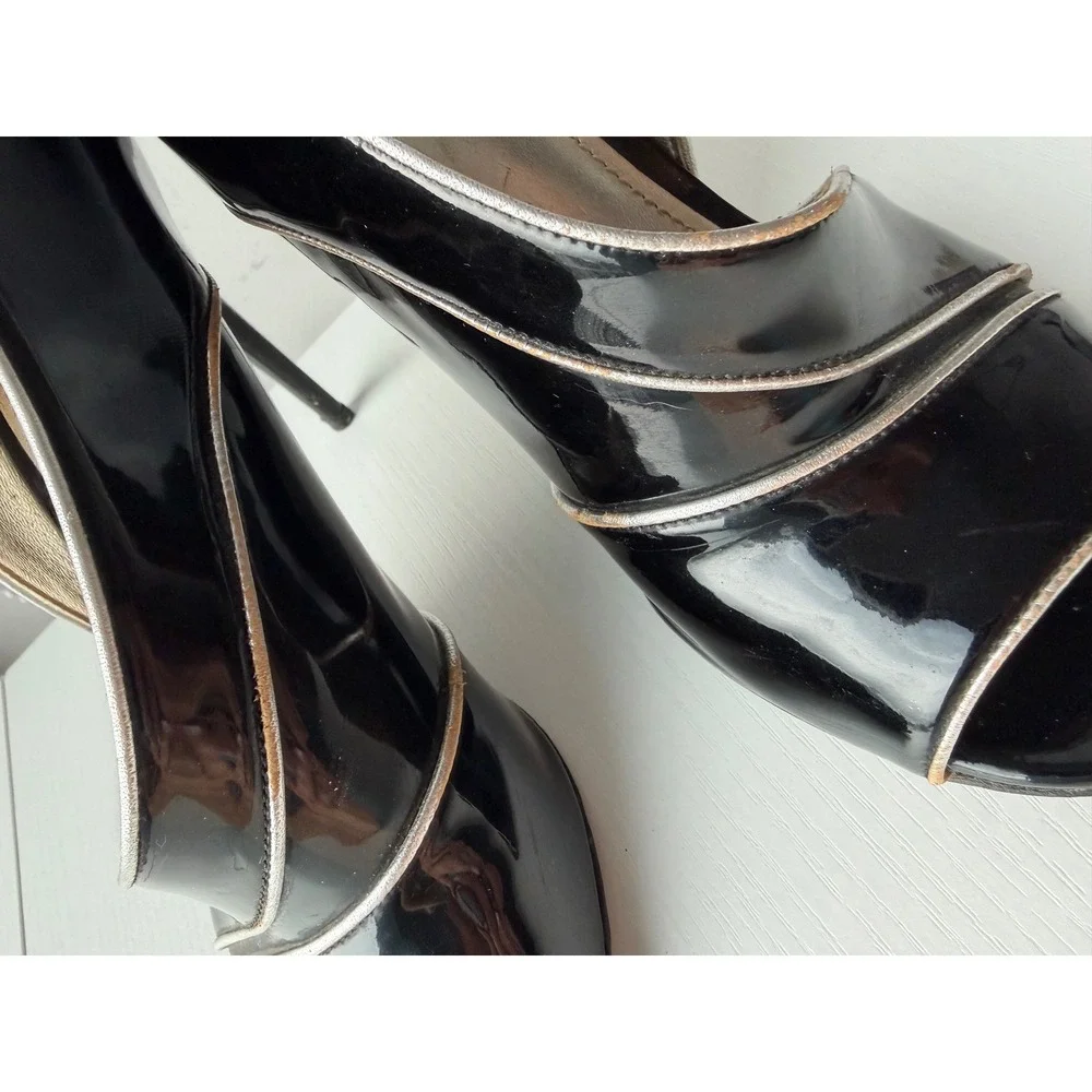 Dolce & Gabbana Patent Leather Peep Toe Heels Black Gold IT 38 Vintage US8
